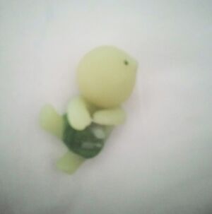 Climbing Smiski Hipper